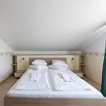 Pensionat Farawayhomes Near Vienna Airport - Anytime Self Check-in