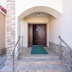 Farawayhomes Near Vienna Airport - Anytime Self Check-in Pensionat 3*