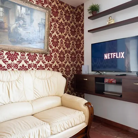 Farawayhomes Near Vienna Airport - Anytime Self Check-in Гостевой дом
