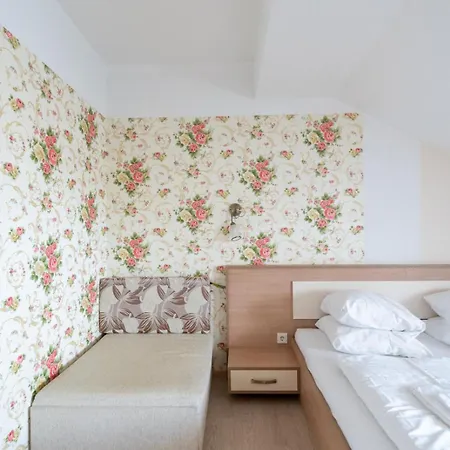 Farawayhomes Near Vienna Airport - Anytime Self Check-in Konukevi