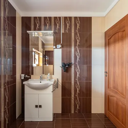 Πανσιόν Farawayhomes Near Vienna Airport - Anytime Self Check-in