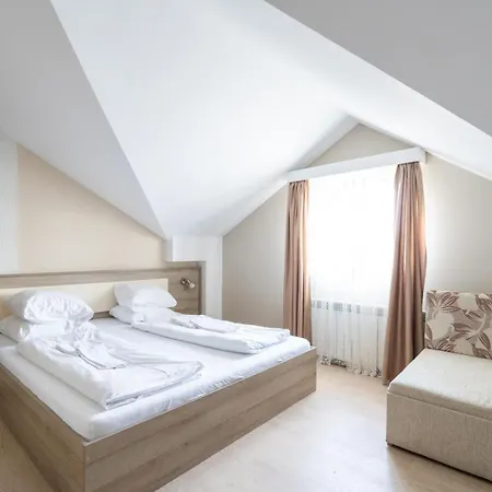 Farawayhomes Near Vienna Airport - Anytime Self Check-in 3*