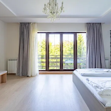 Farawayhomes Near Vienna Airport - Anytime Self Check-in