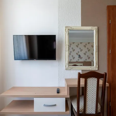 Farawayhomes Near Vienna Airport - Anytime Self Check-in 3*