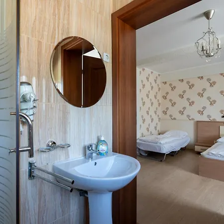 Farawayhomes Near Vienna Airport - Anytime Self Check-in Πανσιόν