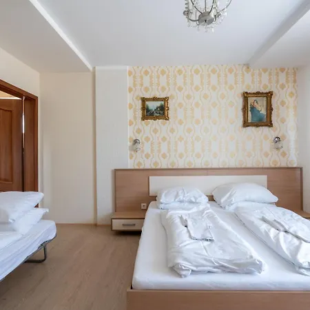 Farawayhomes Near Vienna Airport - Anytime Self Check-in Konukevi 3*