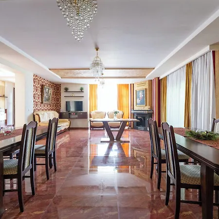 Farawayhomes Near Vienna Airport - Anytime Self Check-in