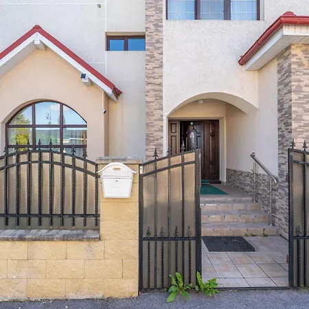 Πανσιόν Farawayhomes Near Vienna Airport - Anytime Self Check-in 3*