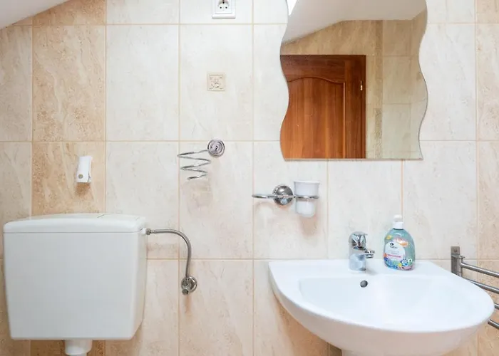 Farawayhomes Near Vienna Airport - Anytime Self Check-in Guest house 3*