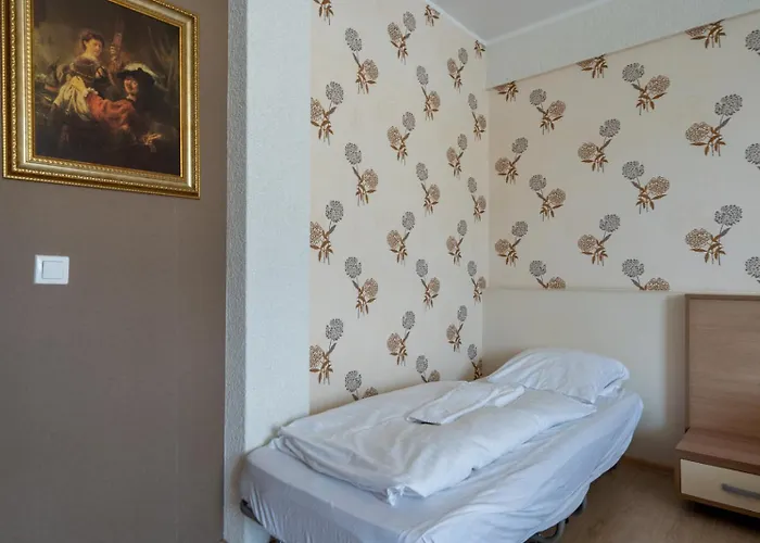 Farawayhomes Near Vienna Airport - Anytime Self Check-in