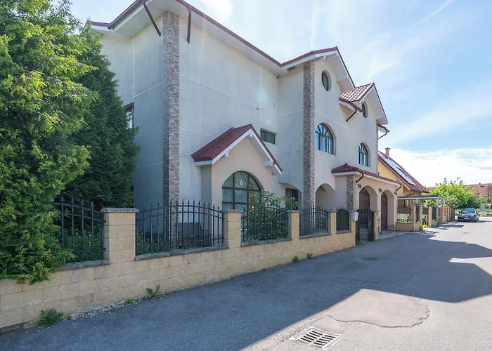 Guest house Farawayhomes Near Vienna Airport - Anytime Self Check-in